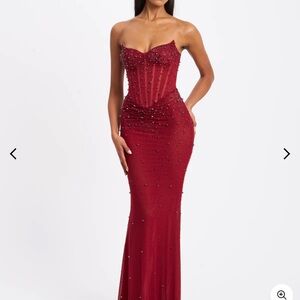 Miss Circle "Fatima dress" Elegant Red Strapless Evening Gown